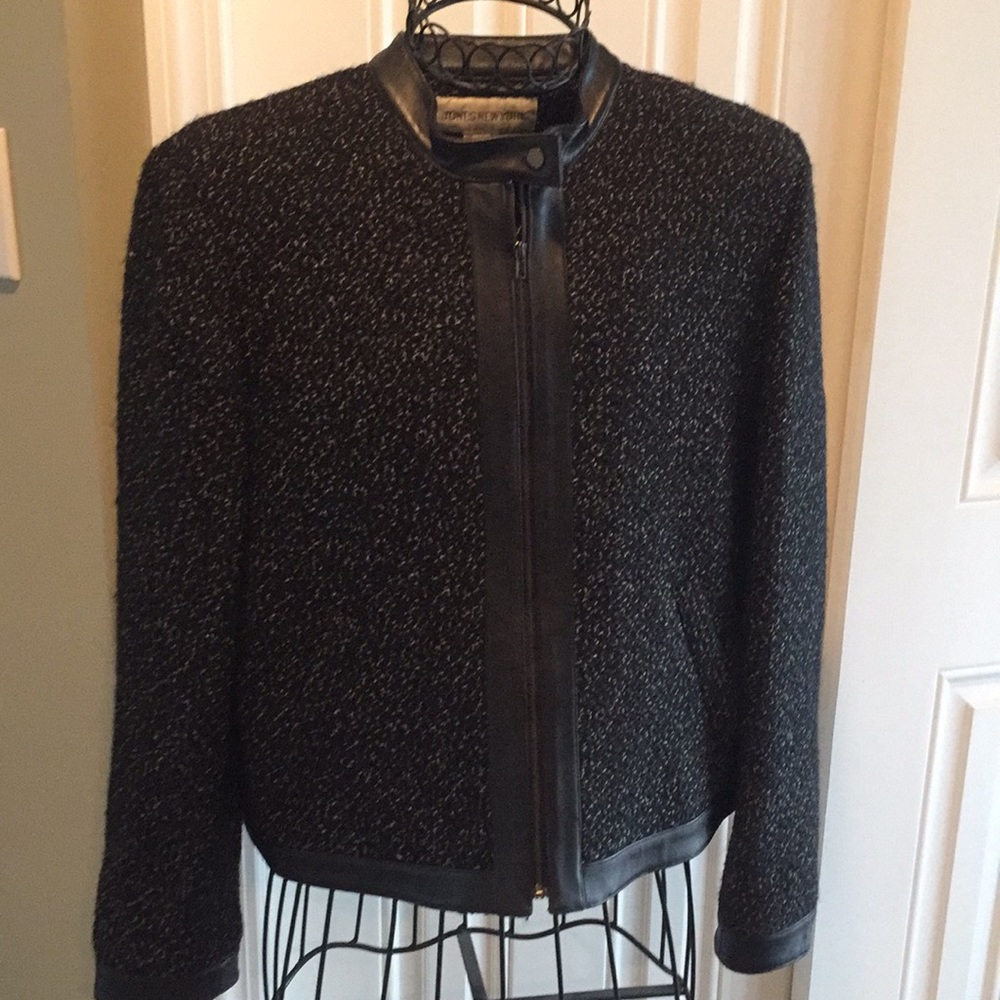 Jones NY women's blazer - size 14